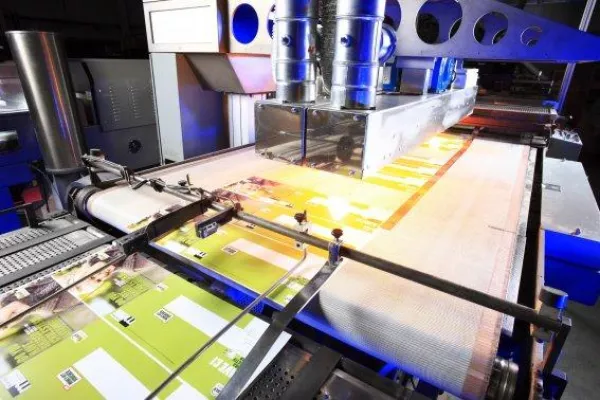 Custom gallium iodide UV lamp